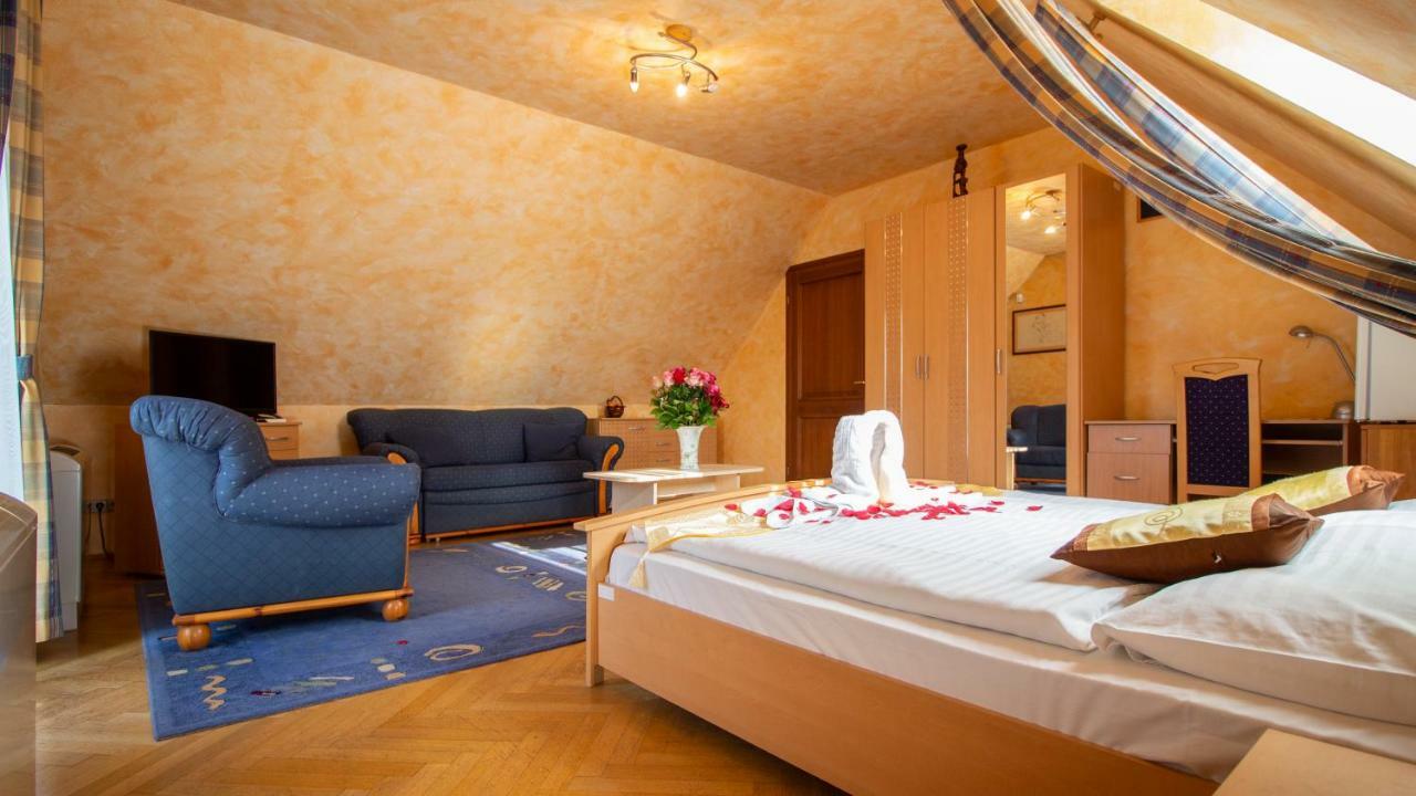 Palazzo Wellness Villa Eger Extérieur photo