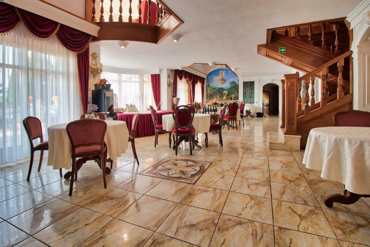 Palazzo Wellness Villa Eger Extérieur photo